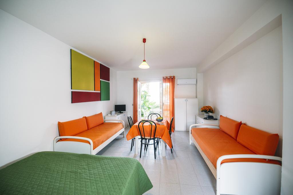Laguna Azzurra Portorosa Furnari Exterior photo